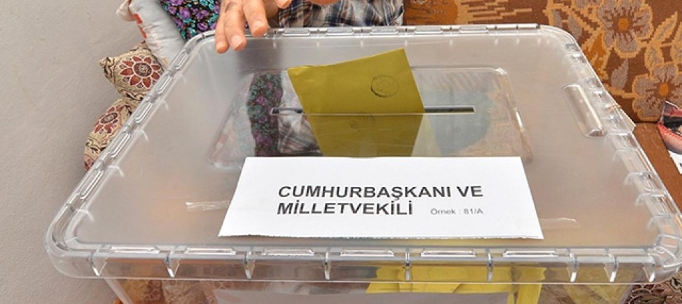 Türkiye’de ilk sandık sonucu! BEKLENMEDİK SONUÇ!