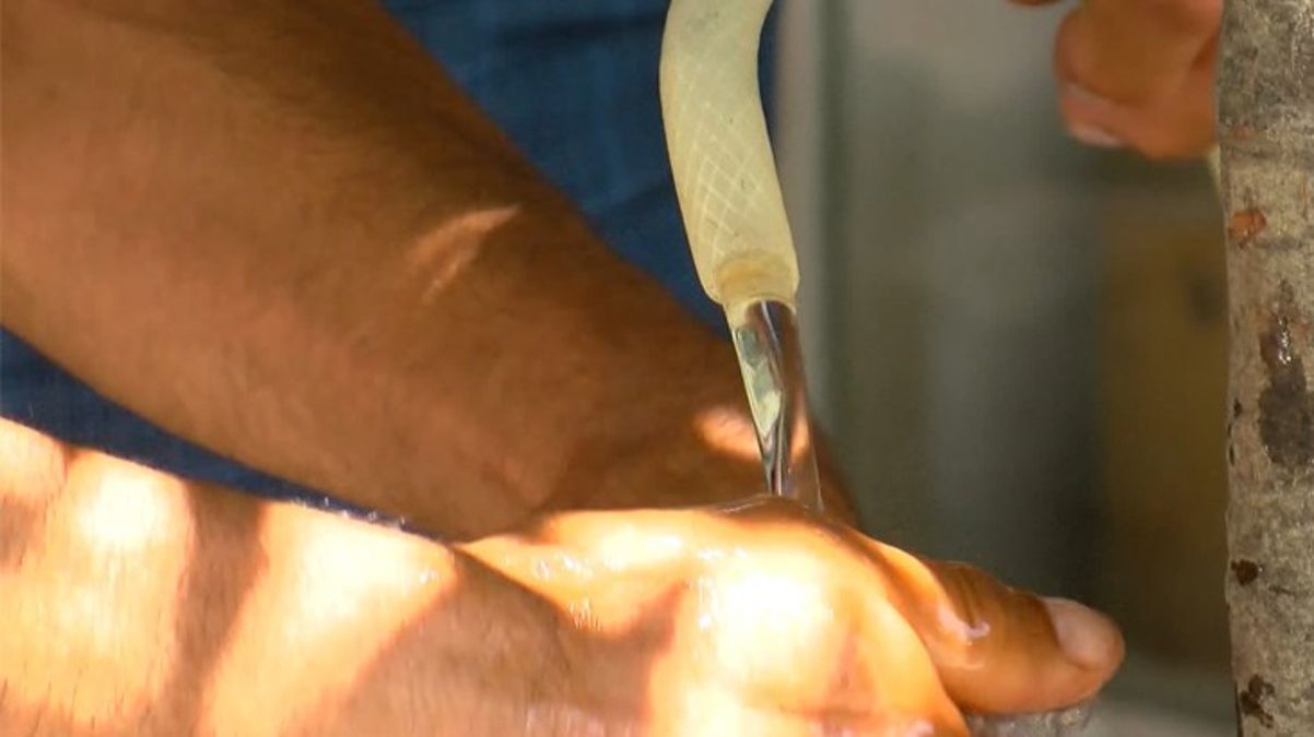 Arnavutköy’de musluktan gelen balık kokusu vatandaşı isyan ettirdi! İddialar vahim