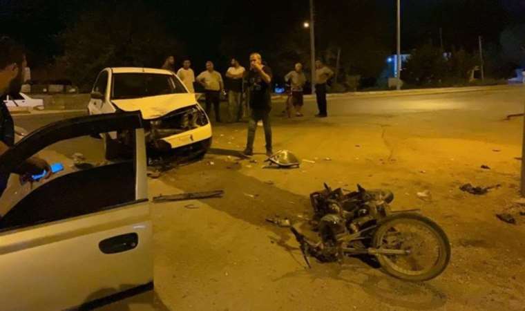 Adana’da otomobil ile motosiklet çarpıştı: 2 yaralı