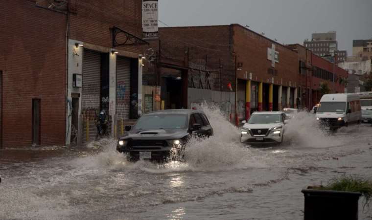 New York’ta acil durum ilan edildi