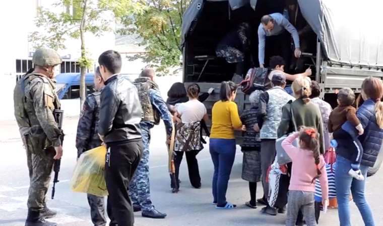 Karabağlı Ermenilerin çoğunluğu bölgeyi terk etti