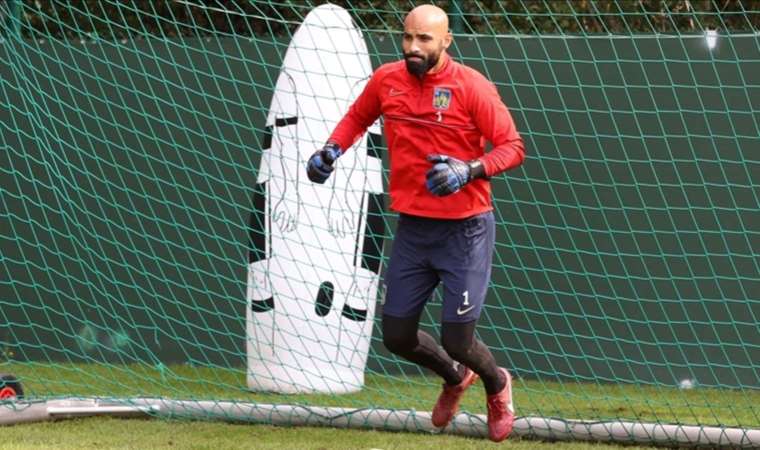 Sinan Bolat’tan Altay Bayındır ve Süper Lig açıklamaları!