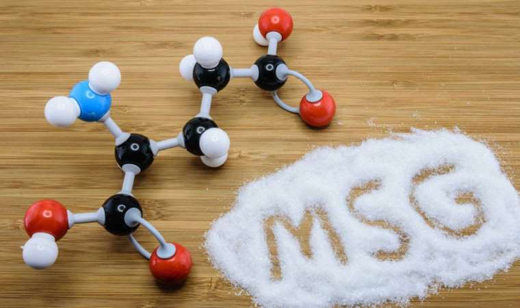 Sosiste büyük tehlike: Bu madde varsa tüketmeyin!