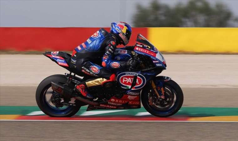 Toprak Razgatlıoğlu, Portekiz’deki ilk yarışta ikinci oldu