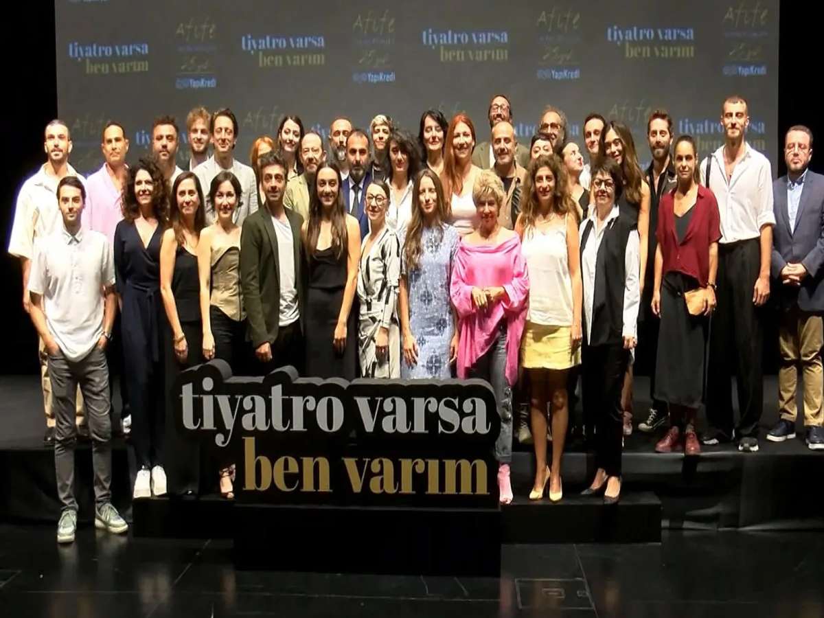 25. Yapı Kredi Afife Tiyatro Ödülleri sahiplerini buldu: Ünlü oyuncu Merve Dizdar da ödül aldı