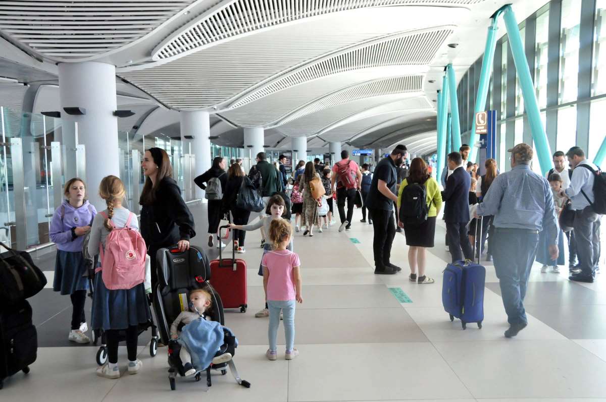 Havayolu şirketleri Tel Aviv uçuşlarını durdurmuştu... Tel Aviv-İstanbul hattında yoğunluk!