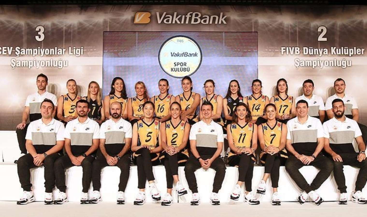 Vakıfbank Kadın Voleybol Takımı yeni sezonu açtı