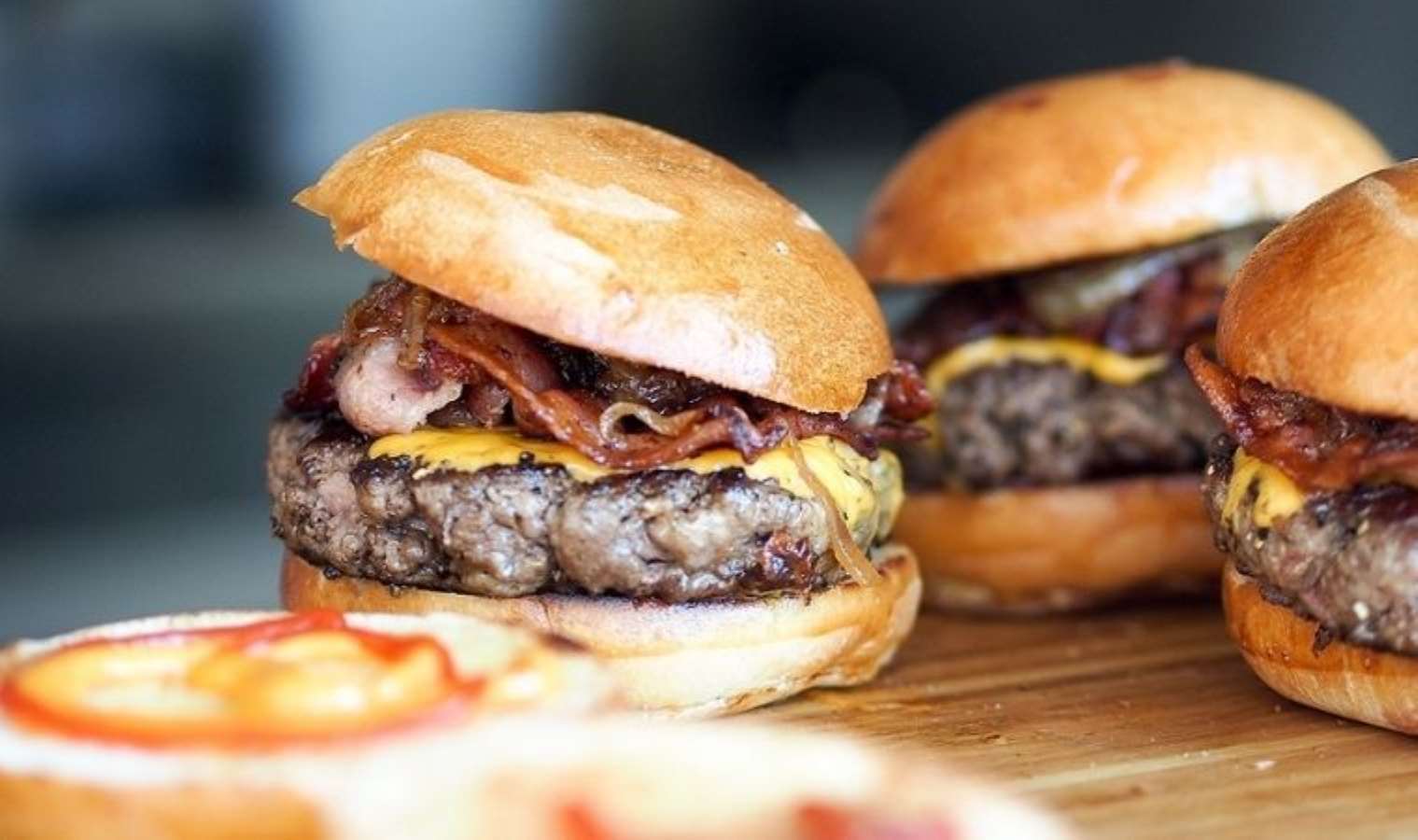 Hamburger, makarna yiyerek zayıflayacaksınız! OMAD diyeti nedir, nasıl yapılır?