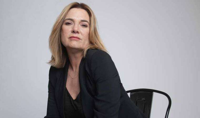 Vitrindeki albümler