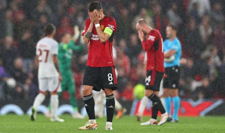 Galatasaray’ın zaferi İngiltere basınında: ‘Otuz yıl sonra Manchester United cehennemi gördü, fakat İstanbul’da değil kendi sahasında’