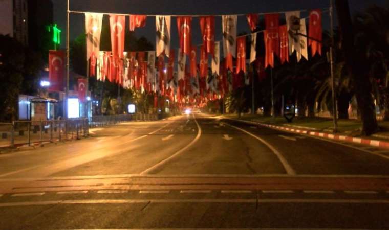 İstanbul’da 29 Ekim kutlamaları nedeniyle bazı yollar trafiğe kapatıldı