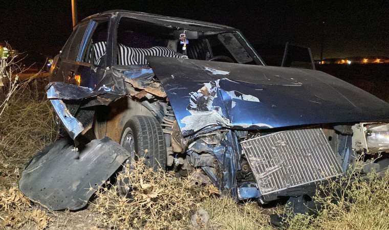 Otomobille çarpışan 22 yaşındaki motosikletli kurye öldü