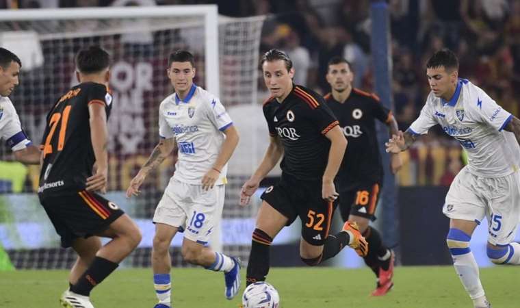 Roma, Frasinone’yi 2-0 mağlup ederek nefes aldı