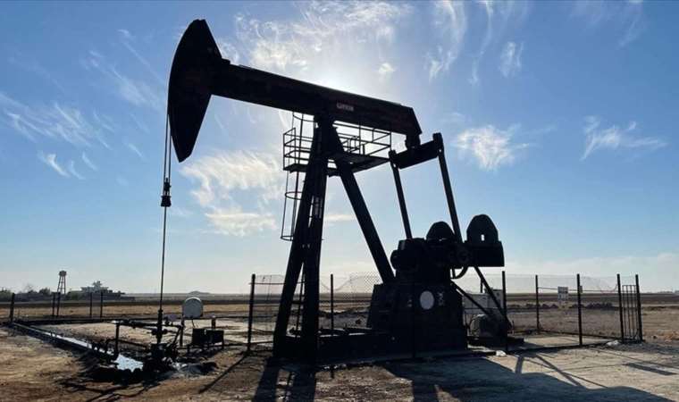 Dünya Bankası’ndan petrol uyarısı: Varili 150 doları aşabilir