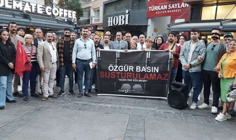 CHP basın özgürlüğü için İzmir’de sokağa indi