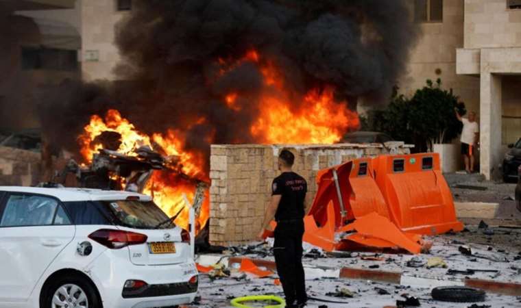 İsrail Gazze’ye saldırı başlattı