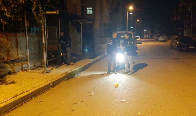 Otobüse durağına silahlı saldırı: 3 yaralı