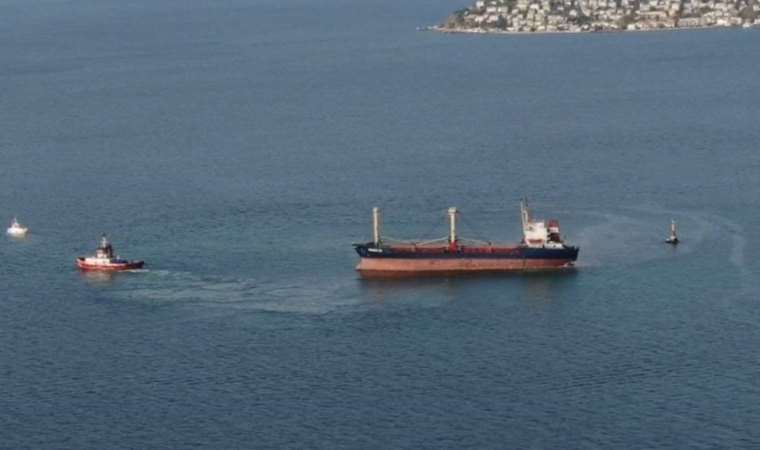 Karaya oturan kuru yük gemisi kurtarıldı