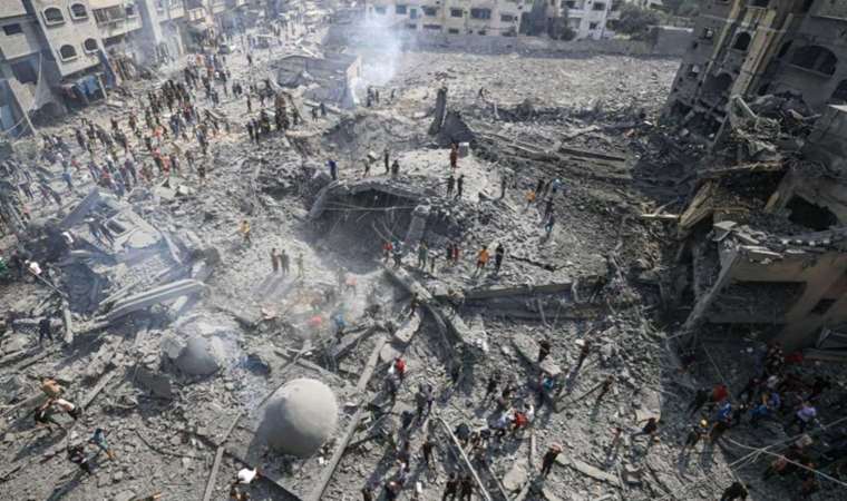 İsrail’den açıklama: ‘200’den fazla hedef vurduk’