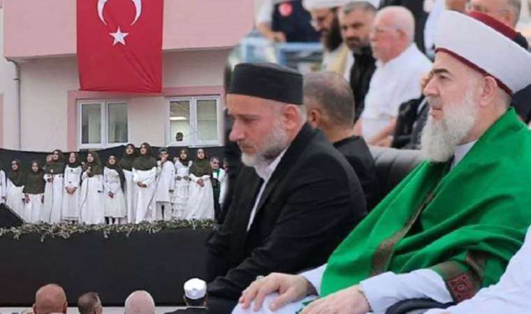 Adım adım şeriat… Lisede şeyh katılımlı mevlit töreni!