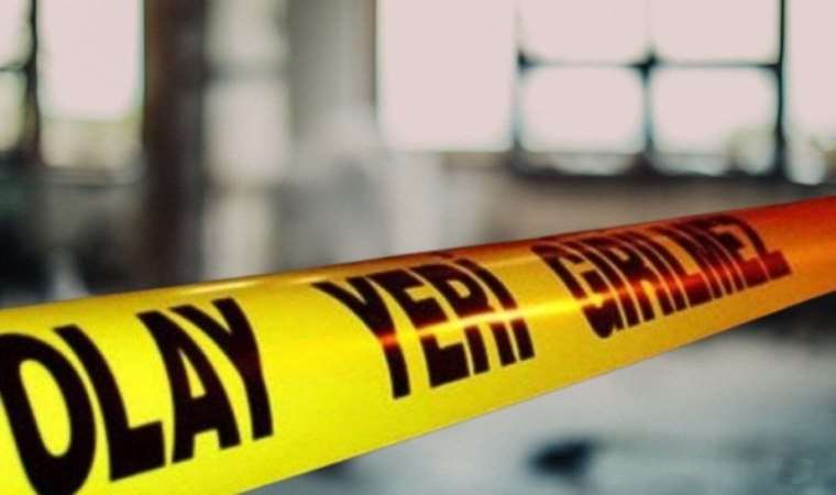 Son dakika… TEM’de TIR devrildi, trafik kilitlendi!