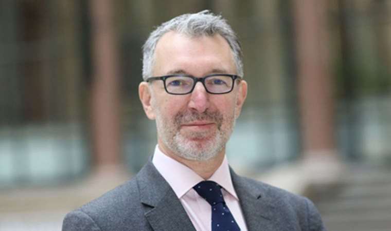 İngiliz büyükelçi, İsrail’e seslendi: Savaş kanunlarına uymalı