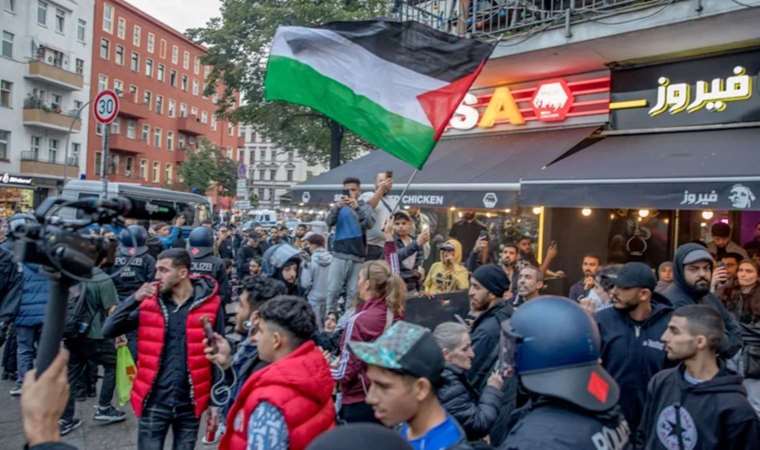 Alman gazeteden skandal fotoğraf tercihi