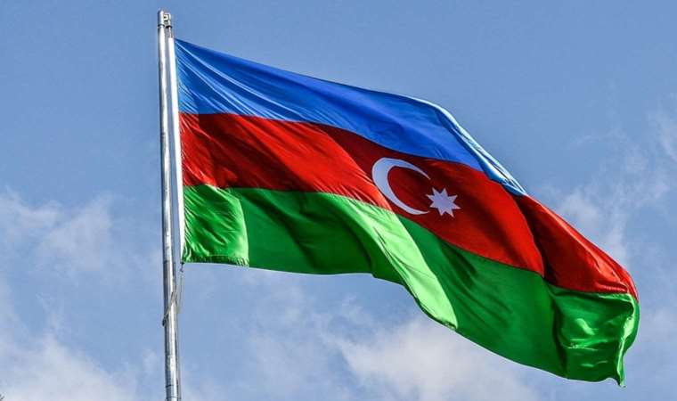 Azerbaycan’dan Macron’a sert sözler: ‘İki yüzlülük’