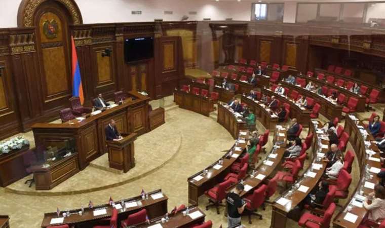 Ermenistan’dan Roma Statüsü’ne onay