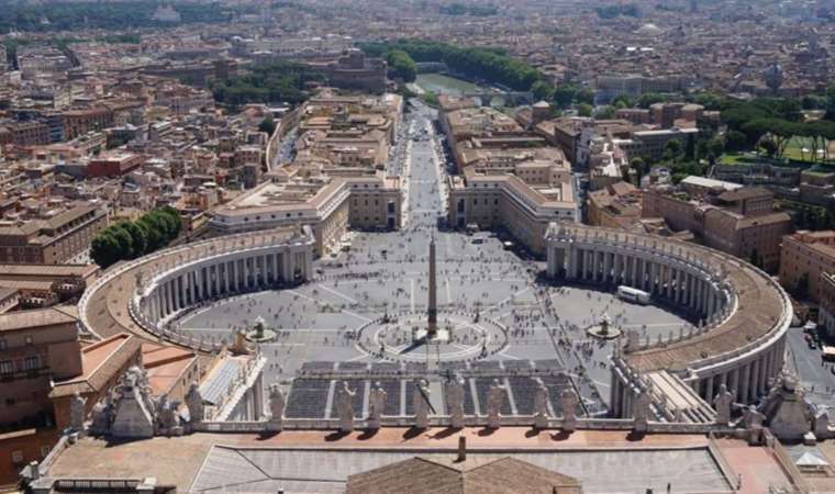 İsrail Vatikan ile görüştü: ‘Kınama’ talep etti