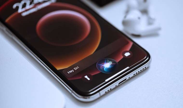 iPhone’da aramayı kapatmak için Siri nasıl kullanılır?