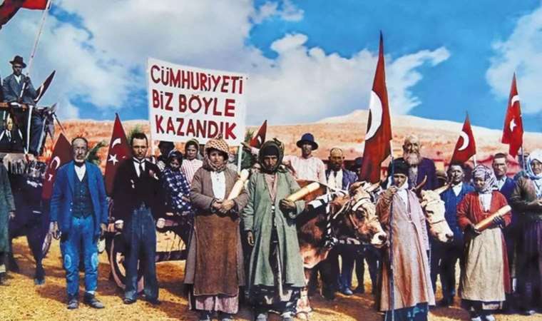 Cumhuriyet’in sembol fotoğrafını canlandırdılar!