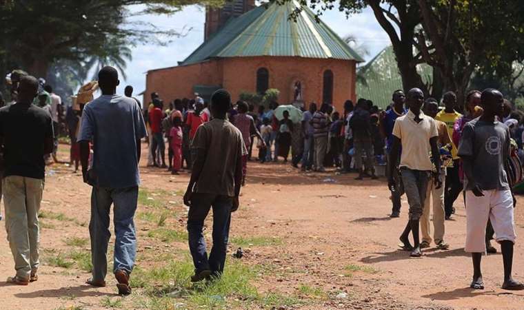 Afrika ülkesinde isyancılar öğrencileri kaçırdı