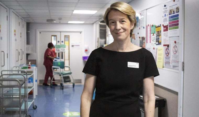 Elbisen ‘kısa’ denilerek eve gönderildi: Cinsel taciz davası açtı