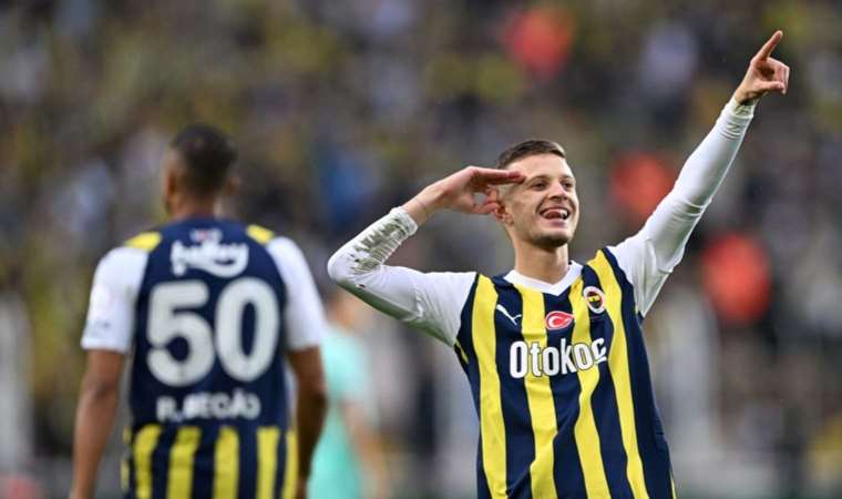 Trendyol Süper Lig’de sezonun en erken golü Sebastian Szymanski’den