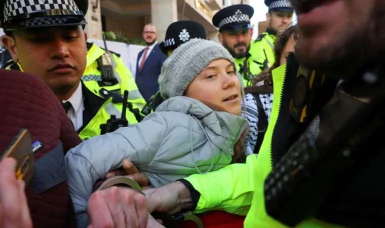 Greta Thunberg’e ‘kamu düzeni’ suçlaması