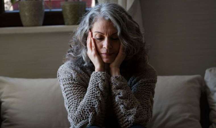 Orta yaş krizi nedir? Orta yaş krizi ne zaman başlar? Orta yaş krizi belirtileri nelerdir? Orta yaş krizi nasıl atlatılır?