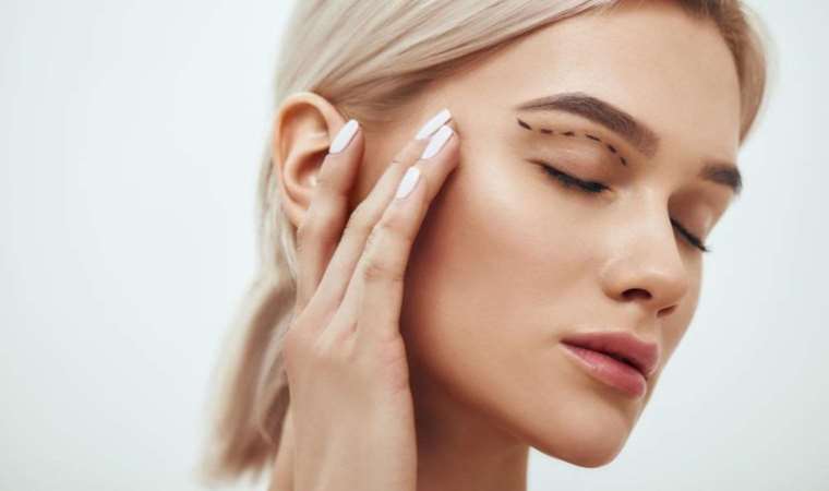 Göz kapağı estetiği nedir? Kimler için uygundur?