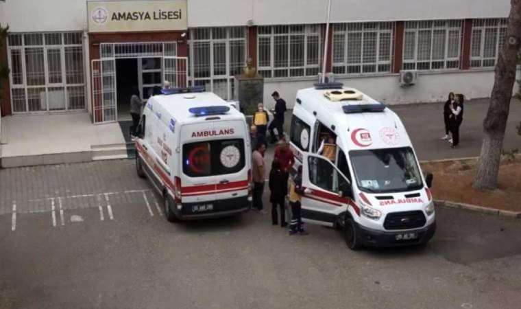 Marketten çiğköfte alan 6 öğrenci hastaneye kaldırıldı