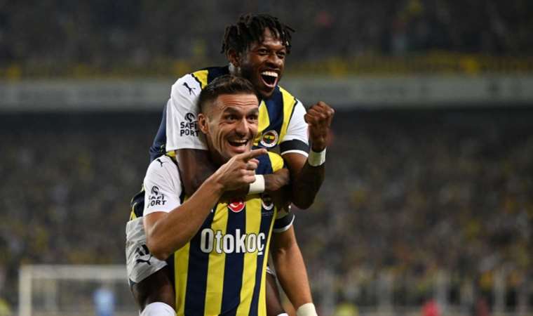 Kadıköy’de rekor gecesi: Fenerbahçe’den Süper Lig tarihinde bir ilk!