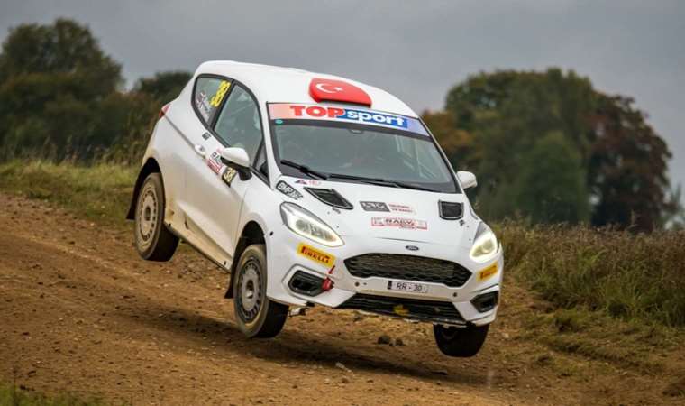 15 yaşındaki ralli pilotu Can Alakoç, şampiyon oldu