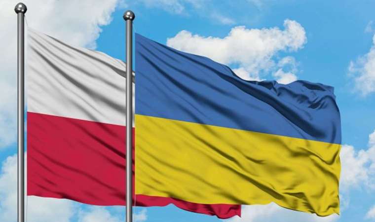 Deniz Berktay ile Kuzeyden Notlar: Polonya Cephesi