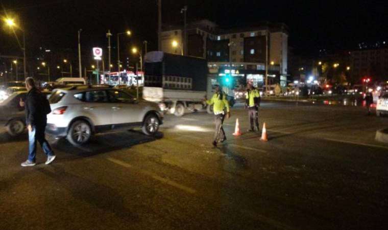 Malatya’da sivil ekip aracı kaza yaptı: 2’si polis 4 yaralı