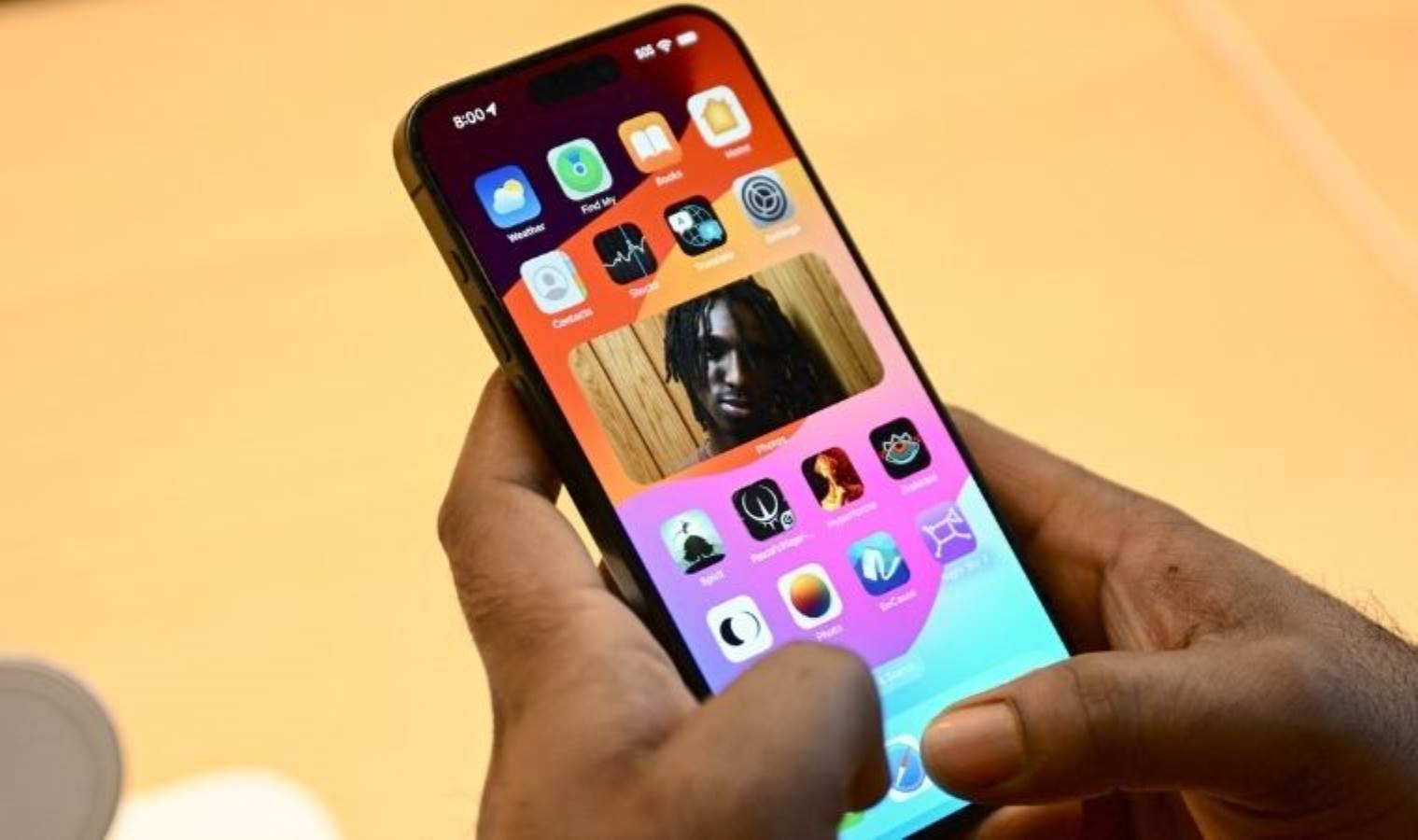 iPhone'larda yer alan turuncu ve yeşil noktalar ne anlama gelmektedir?