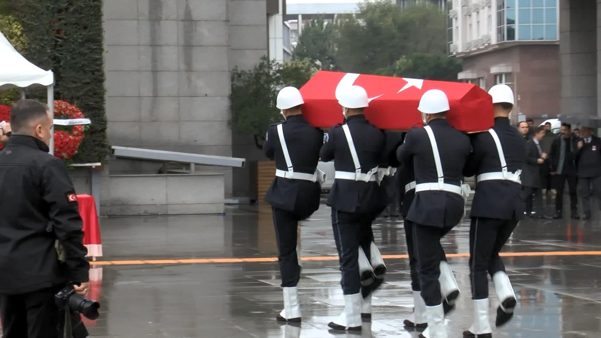 İstanbul'da şehit olan polis memuru Lütfü Baykar için tören düzenlendi