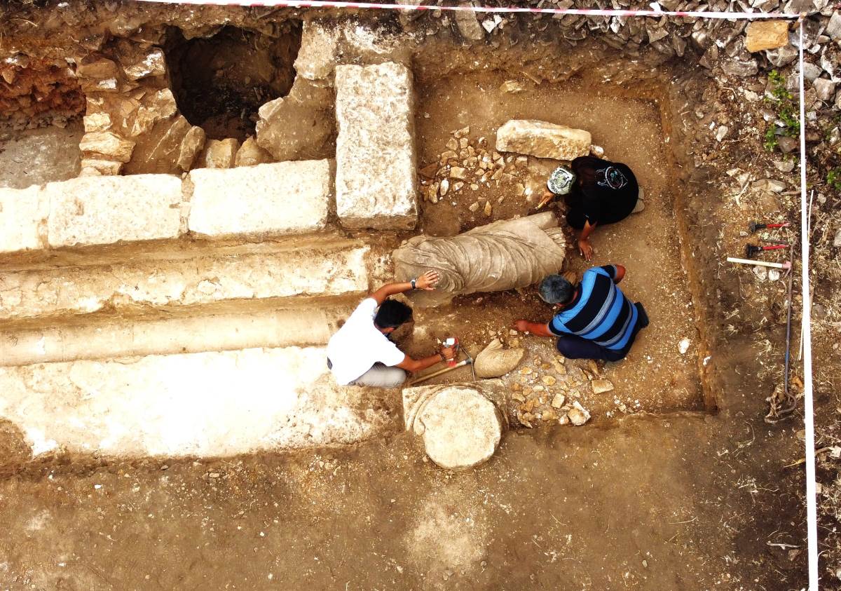 Anemurium Antik Kenti'nde ilk defa kadın heykeli bulundu