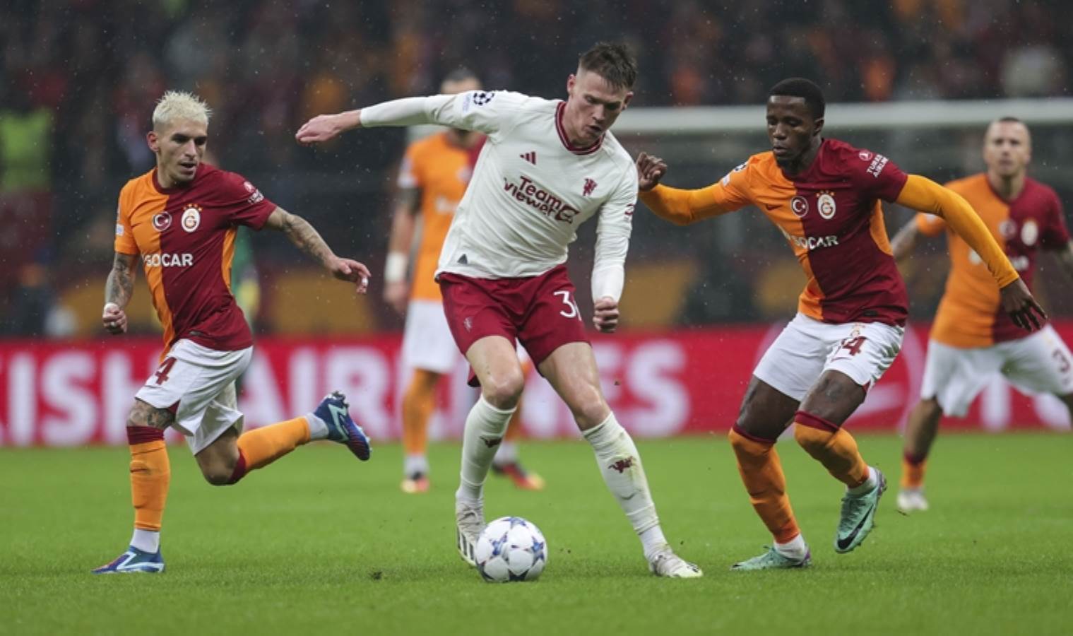 Spor yazarları Galatasaray - Manchester United maçını yorumladı: 'Kopenhag'a favori gidiyor'