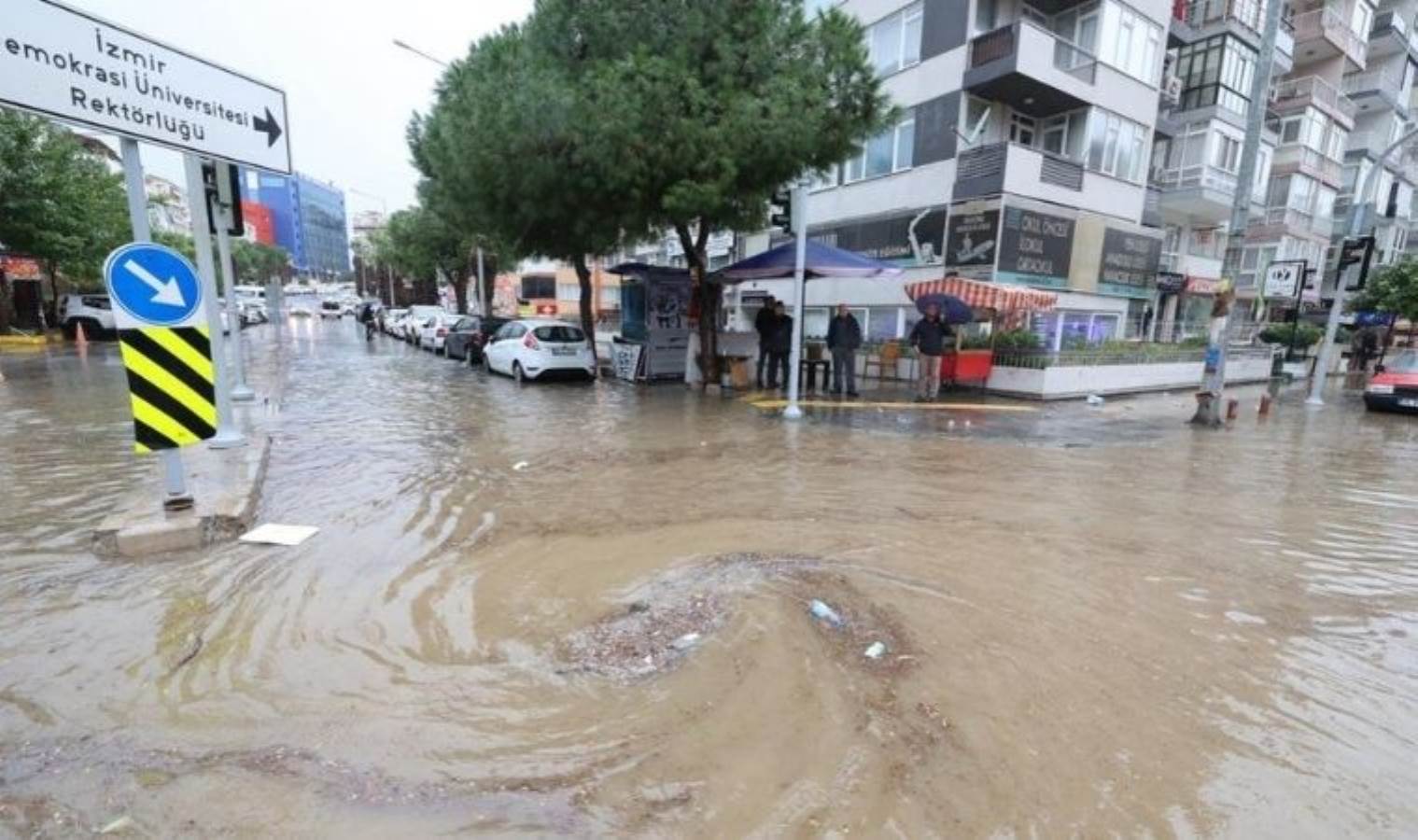 İzmir’de metrekareye 58,5 kilogram yağış düştü