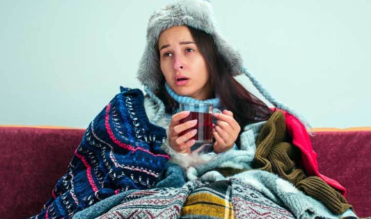 En çok üşüyen burçlar hangileri? Yaz sıcağında herkes terlerken onlar üşüyorlar… Üşümedikleri mevsim neredeyse yok!