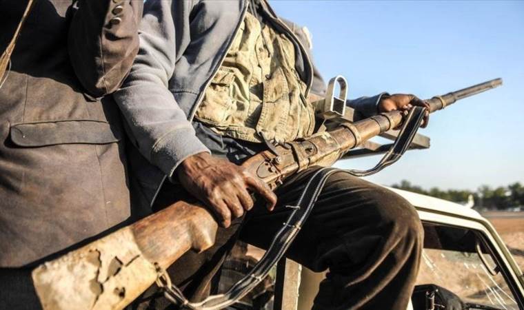 Nijerya’da vali konvoyuna terör saldırısı düzenlendi